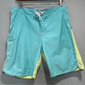 VANS Mens The ERA Classic Board Shorts Swim Trunks Black Gray Checkered Size 33